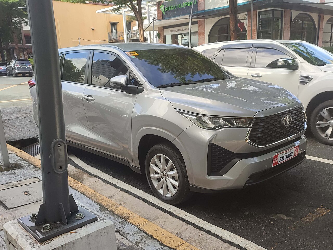 Toyota Innova 7 chỗ